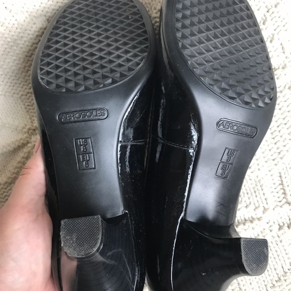 Aerosoles black patent leather pumps, size 8 - Picture 9 of 9